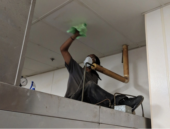 ceiling-cleaning